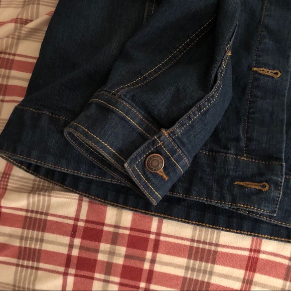 Jacket - Picture 2 of 4